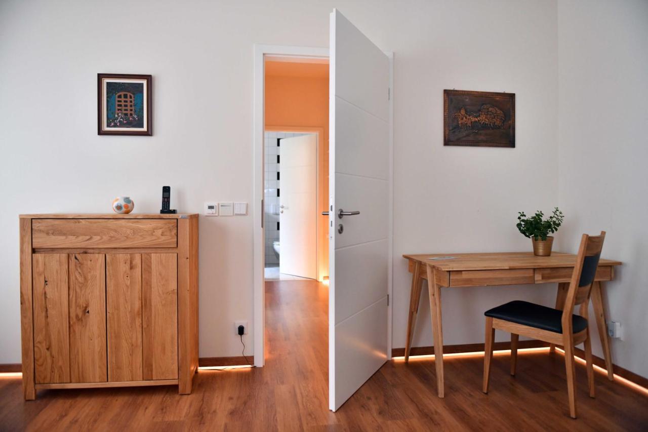 Like Apartment